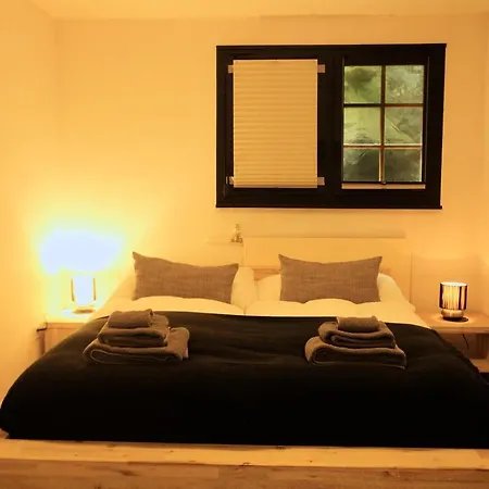 Caya Bijou Im Herzen Von